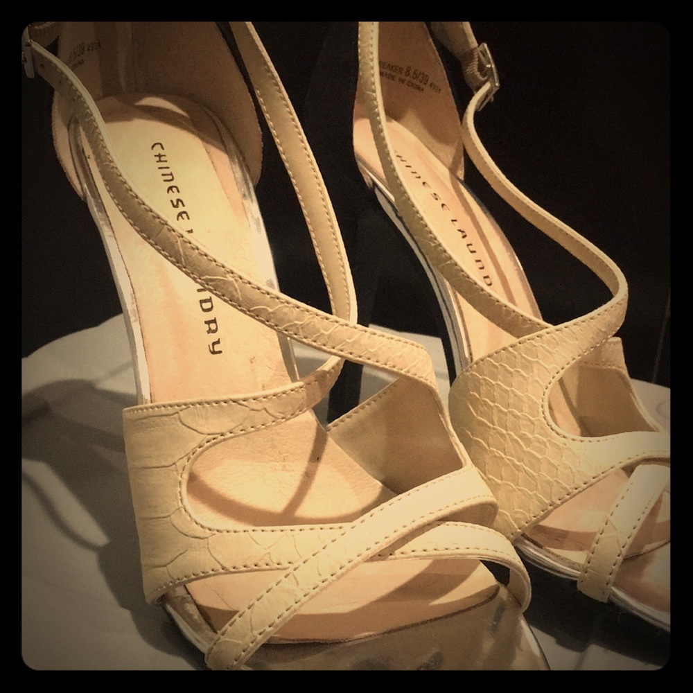 Chinese Laundry Cream/Black Strappy Heels